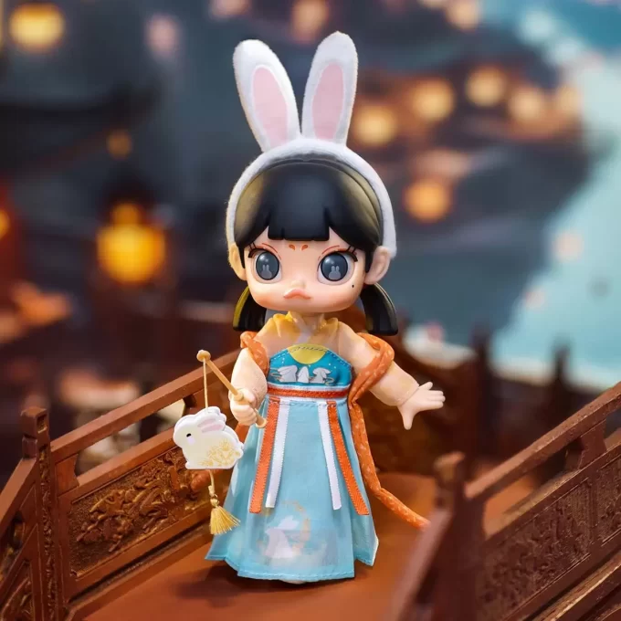 MOLLY Lantern Show Action Figure